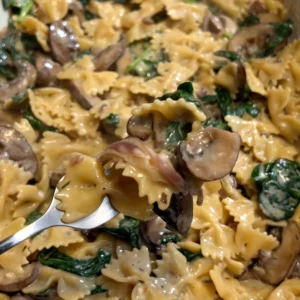 mushroom spinach pasta thumbnail